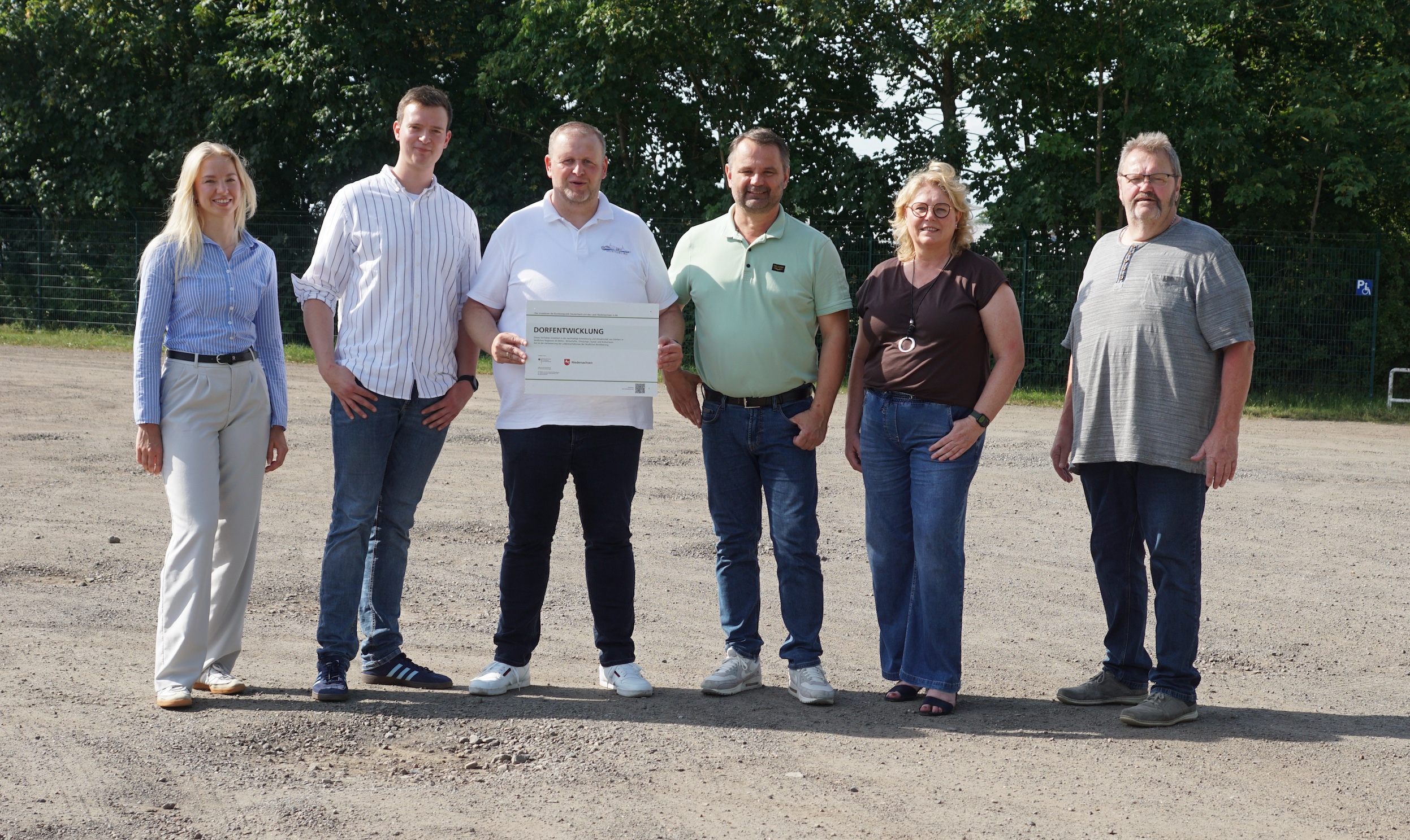 (v.l.n.r. Celina Wlecke, Jan Fr�hling, Frank Mosel, Stefan Witte, Elisabeth D�vel, Ralf Kasper) 